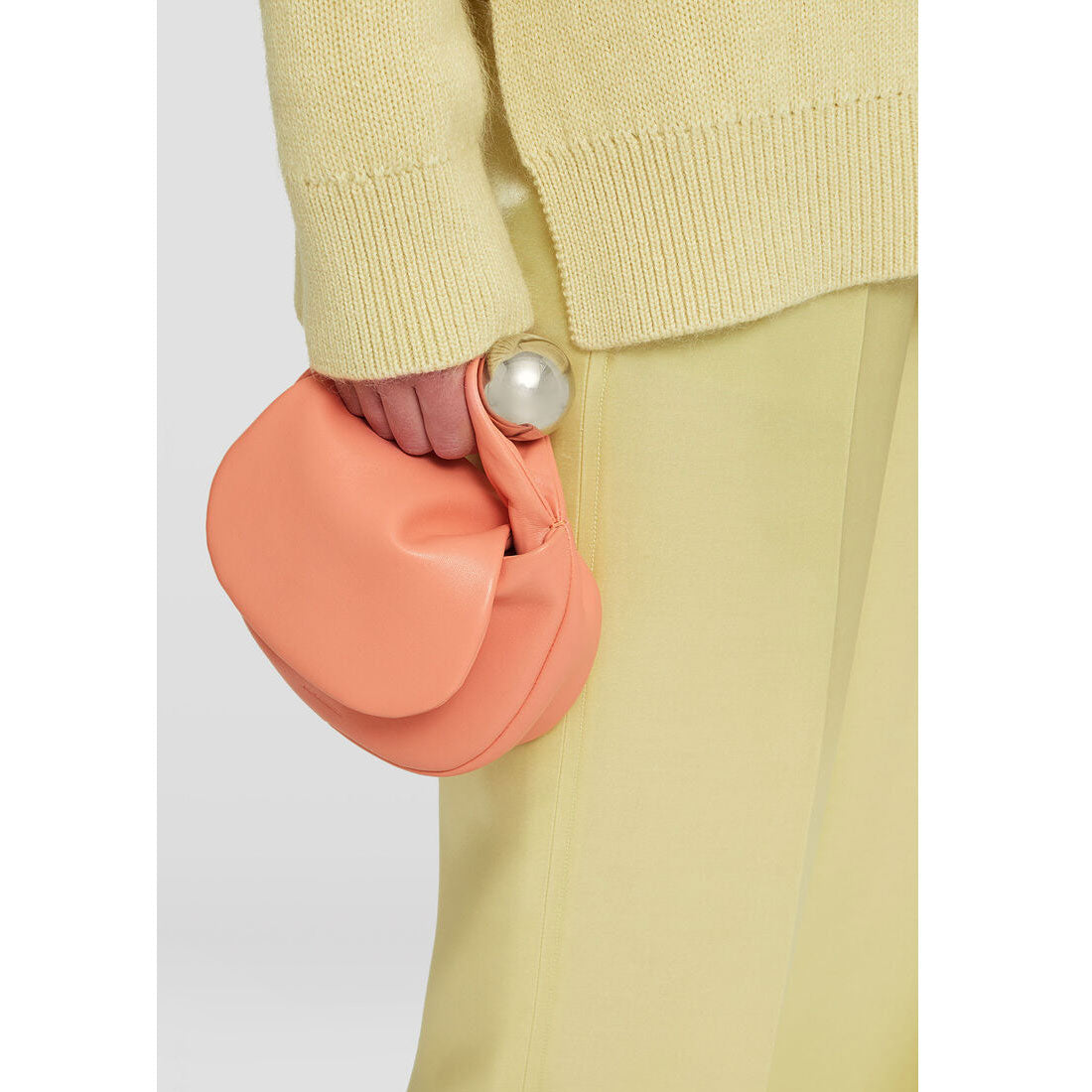 Sphere Pouch Leather, Coral